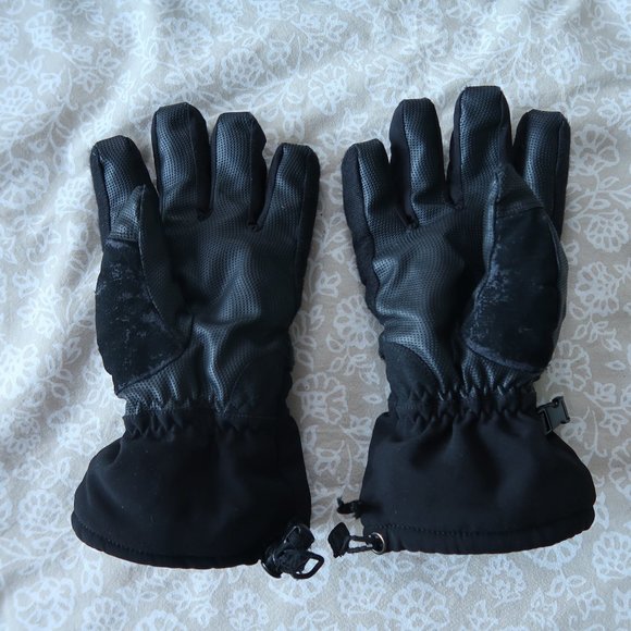 Gloves - Picture 3 of 5